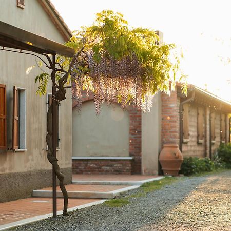 Agriturismo La Burlanda ฟอสดิโนโว ภายนอก รูปภาพ