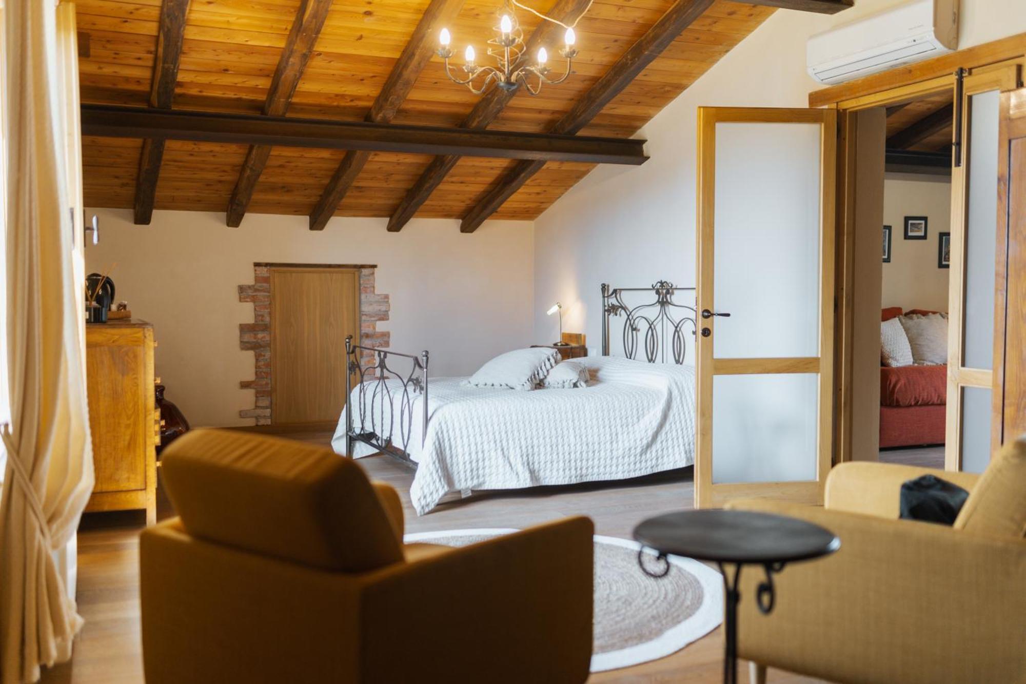 Agriturismo La Burlanda ฟอสดิโนโว ภายนอก รูปภาพ